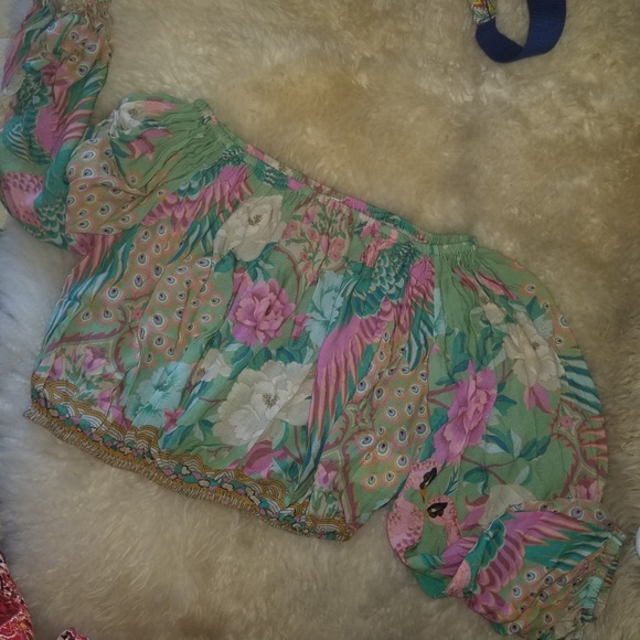 Spell Tops - Gifted♡Spells Cloud Dancer Crop Top